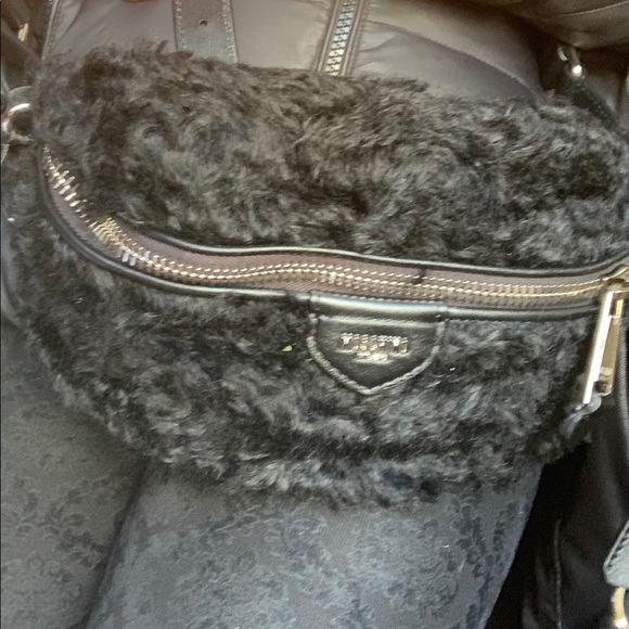Authentic MOSCHINO Fur/Leather zip belt bag - Picture 16 of 16